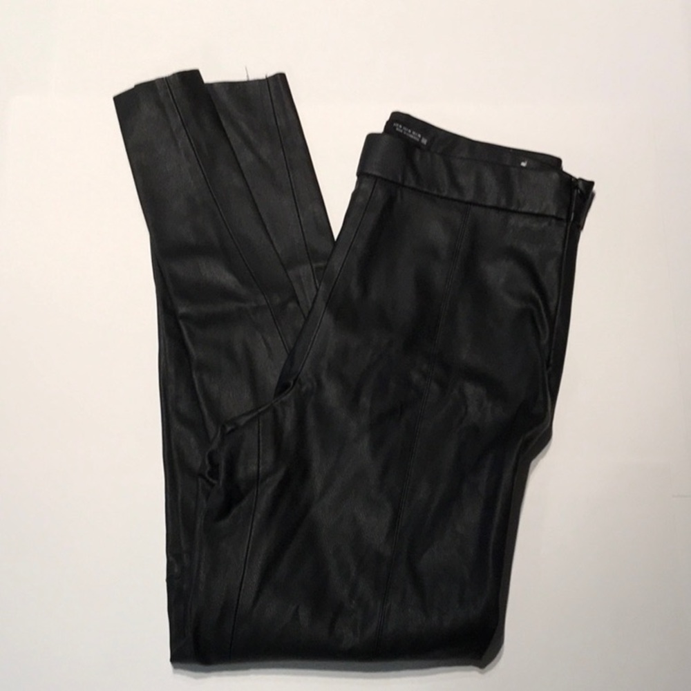 Zara Black Faux Leather Leggings - Sleek & Stylish!